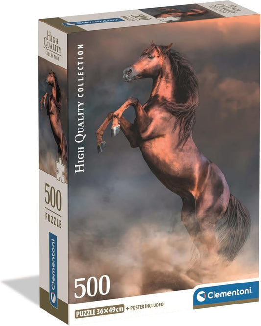 Caja del Puzzle Caballo Rojo Salvaje 500 piezas Clementoni. Un caballo rojizo encabritado sobre sus patas traseras entre polvo y nubes al atardecer.