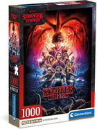 Caja del Puzzle Stranger Things Temporada 2 1000 piezas Clementoni. Póster de la serie con Eleven y el Azotamentes al fondo, los personajes en bicicleta y el logo en rojo.