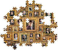 Montaje parcial del Puzzle Harry Potter Retratos 1000 piezas Clementoni, con piezas encajadas mostrando la pared de marcos dorados con los personajes de la saga y piezas sueltas alrededor.