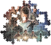 Montaje parcial del puzzle Stranger Things Temporada 1 1000 piezas Clementoni con piezas sueltas mostrando a Once y los personajes
