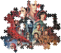 Montaje parcial del puzzle Stranger Things Temporada 4 1000 piezas Clementoni con piezas sueltas mostrando a Once y los personajes